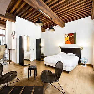 Authentique Au Coeur Du Vieux Ail Apartment